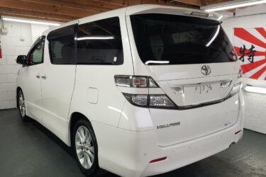 Toyota vellfire/alphard 2.4 white 8 seater japanese import low miles 32k 2008 Image