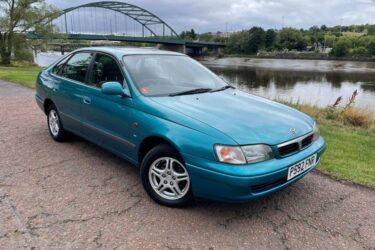 1997 P TOYOTA CARINA 1.8 KUDOS 5D 105 BHP Image