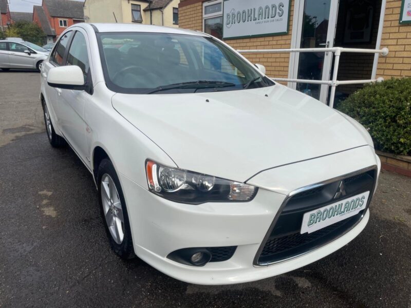 2010 Mitsubishi Lancer DI-D Juro White 5 Door 2.0 Diesel 6 Speed Manual Sat Nav Image