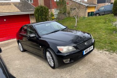 Lexus is200 se navigator 2005 sports saloon, needs attention Image