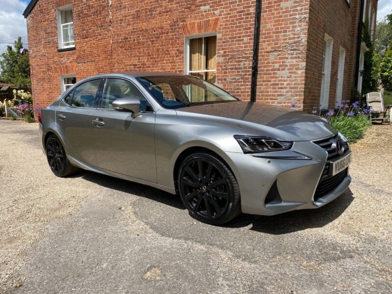 Lexus IS300h Saloon, FACELIFT model 2016-17, PREMIER Trim, 2.5L Image