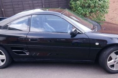 Toyota MR ~ 1992 Rev 2 ~ Black ~ 2L Sports ~ Alloys ~ Half Leather Seats Image
