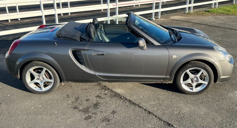 Toyota MR2 MK3 Image