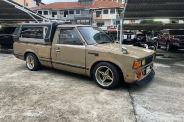 1982 Datsun 720 Image