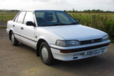 1991 Toyota Corolla 1.3 GL 4dr SALOON Petrol Manual Image