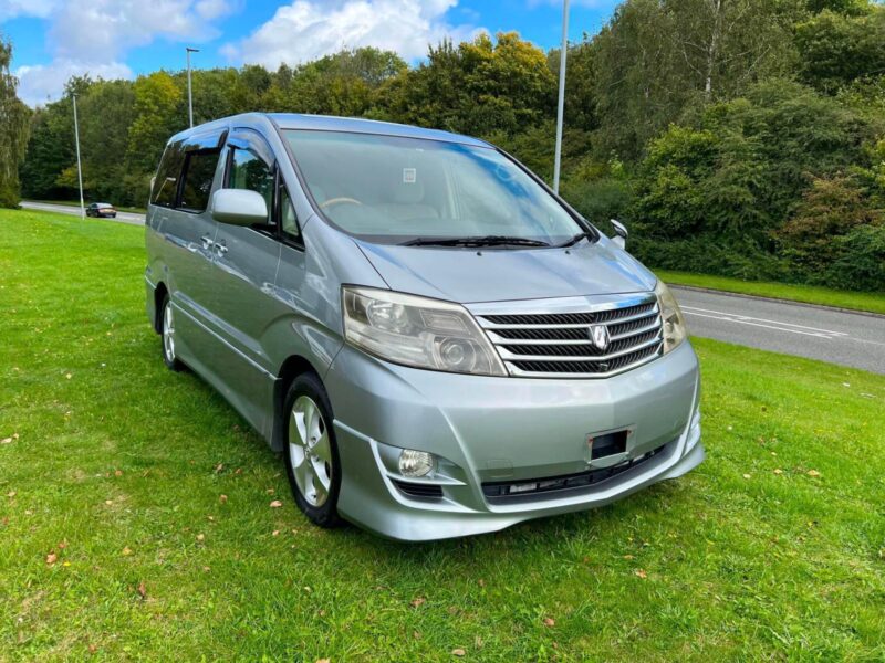 2007 TOYOTA ALPHARD Grey 3.0ltr. 8 seater,49000 miles Twin Sunroof Image