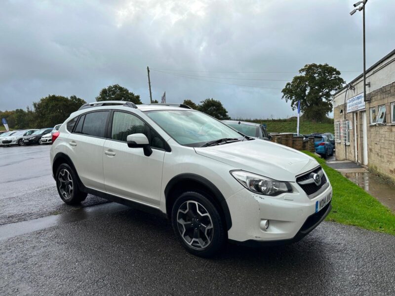 2014 Subaru XV 2.0i SE Premium 5dr Lineartronic Petrol Auto SUV White 4X4 Automa Image