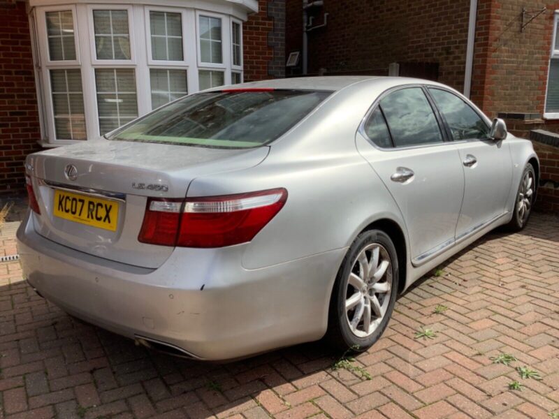 Lexus LS460 v8 Auto Image