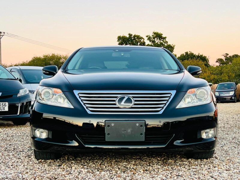 LEXUS LS460 V8 SE-L AUTO LATE 2011 61 REG FRESH IMPORT HUGE SPEC ULEZ FREE Image