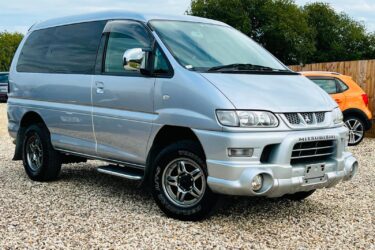 MITSUBISHI DELICA SPACE GEAR 3.0 V6 PETROL ACTIVE FIELD EDITION 4X4 LATE 2005 Image