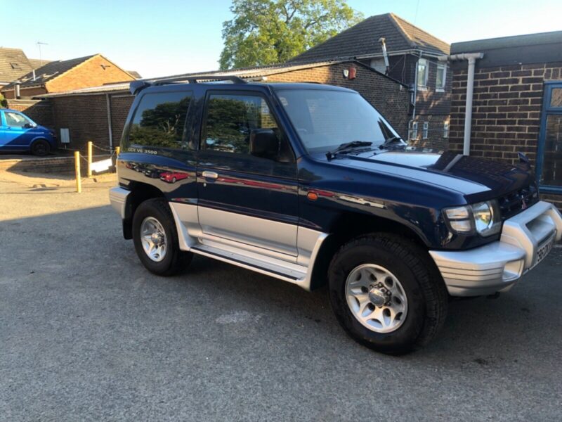 Mitsubishi pajero GDI V6 3500, wide body Image