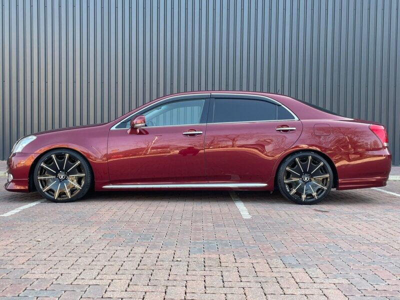 Toyota Crown Majesta 2022 import Image