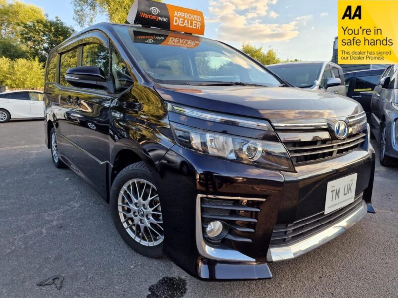 Toyota VOXY / NOAH 1.8 Hybrid 7 Seats MPV PCO Eligible MPV Petrol/Electric Hybri Image