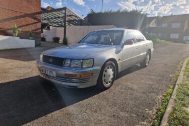 1995 Lexus LS400 Image