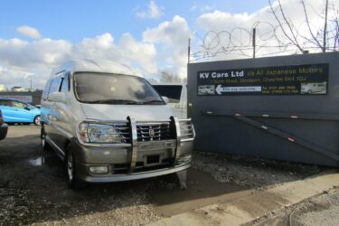 2000 Toyota Grand Hiace 3.4 V6 Auto Hi Roof Lounge 7 Seater MPV/Camper (Z8) Image