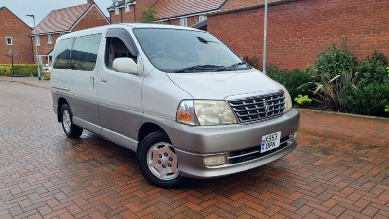 2001 Toyota Grand Hiace 3.4 V6 gx edition Auto 8 Seater MPV (K41) Image
