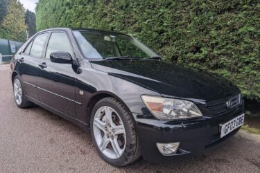 LEXUS IS 200 SE Black Auto Petrol, 2003 Image