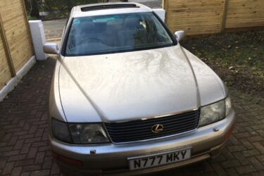 LEXUS LS400 1995 Image