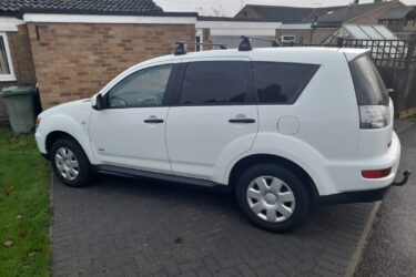 Mitsubishi Outalander Image