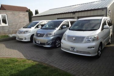 Toyota Alphards and Mazda Bongo in Ipswich. Image