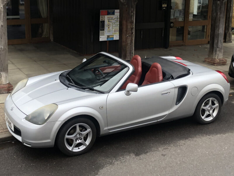 Toyota MR2 Mk3 roadster, 69K, FSH, VGC Image