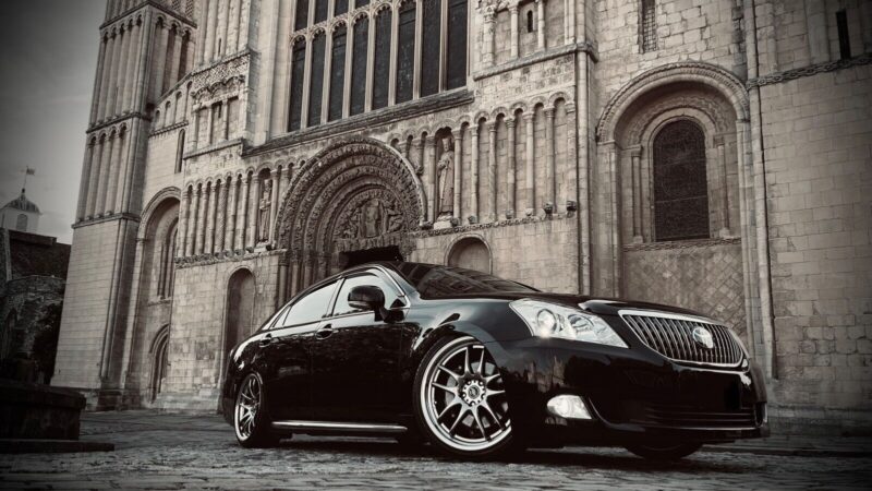 2012 Toyota Crown Majesta S206 Image