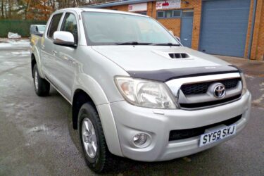 Toyota hilux invincible 3.0 diesel 4x4 only 83,900 miles a stunning pick up Image