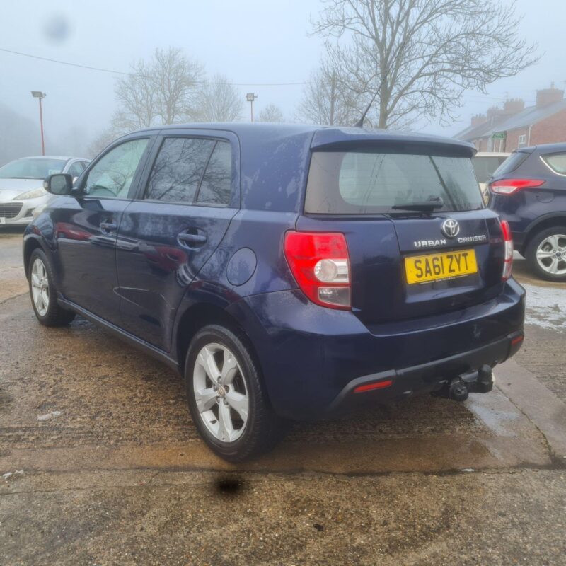 TOYOTA URBANCRUISER D-4D Blue Manual Diesel, 2011 Image