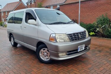 2001 Toyota Grand Hiace 3.4 V6 gx edition Auto 8 Seater MPV (K41) Image