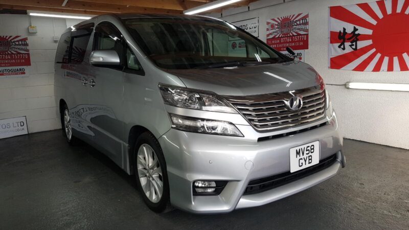 Toyota vellfire 2.4 auto 7 seater japanese import uk android sat nav blue tooth Image