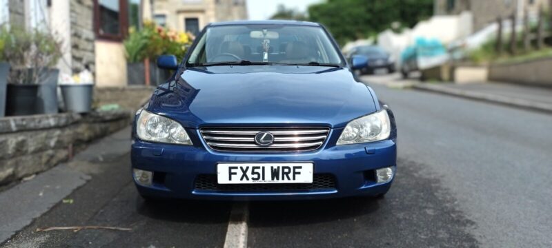 Lexus is300 manual Image