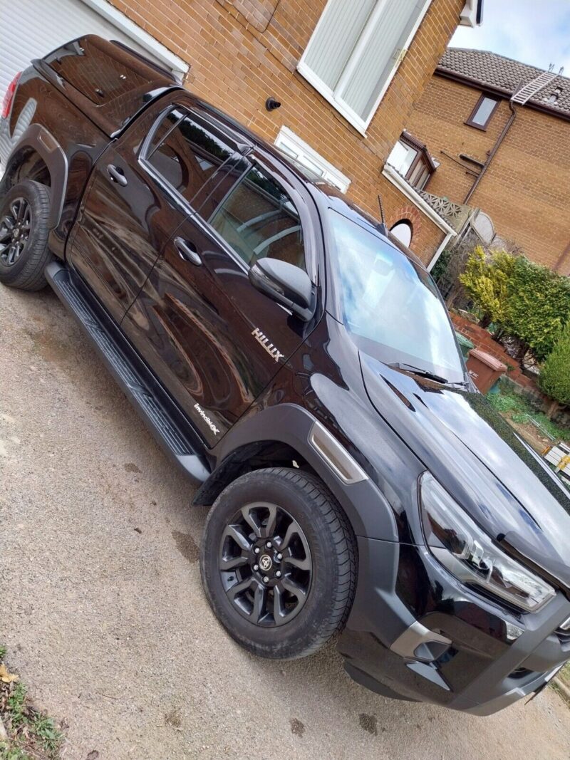 toyota hilux invincible x 2021 Image