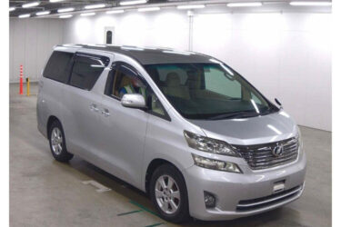 Toyota Vellfire 2.4X FRESH IMPORT Petrol Automatic Image