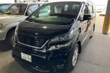 Toyota vellfire like alphard 2.4 petrol aution grade 4.5 bimta arrives april Image