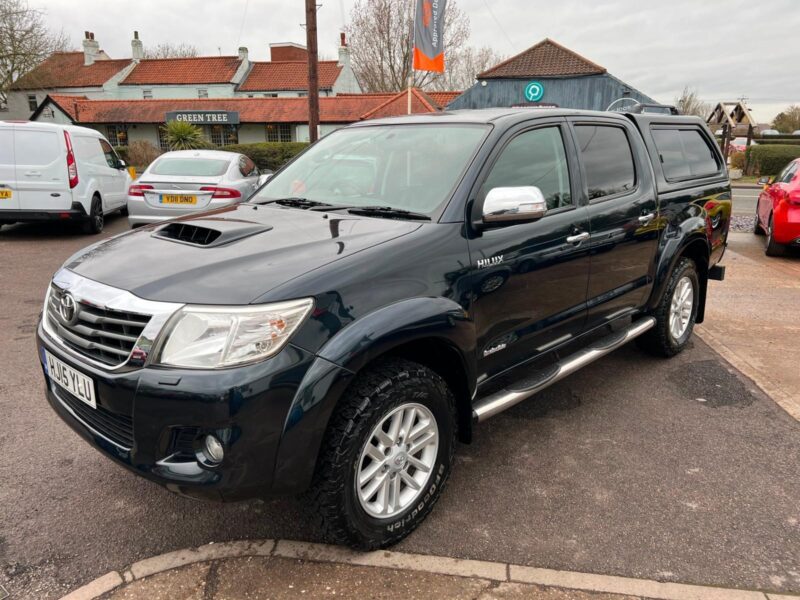 2015 TOYOTA HI-LUX INVINCIBLE 4X4 D-4D DCB Diesel Image