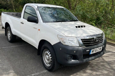 2016 TOYOTA HILUX 2.5 ACTIVE 4X4 D-4D SINGLE CAB PICK UP Image