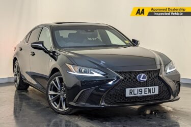 2019 LEXUS ES 300H F SPORT AUTO HYBRID SUNROOF SAT NAV 1 OWNER SERVICE HISTORY Image