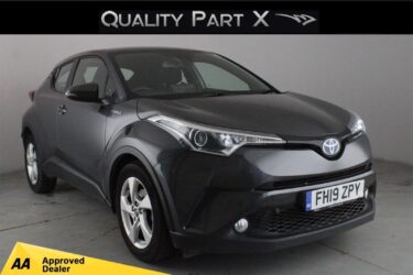 2019 Toyota C-HR 1.8 VVT-h Icon CVT Euro 6 (s/s) 5dr HATCHBACK Petrol/Electric H Image
