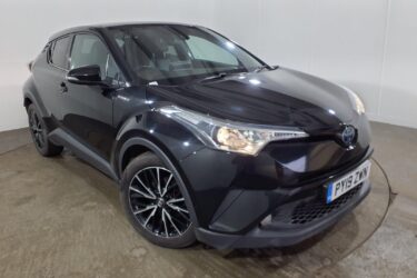 FULLY LOADED 2019 19 TOYOTA C-HR 1.8 PETROL HYBRID - EXCEL - AUTOMATIC - 1 OWNER Image