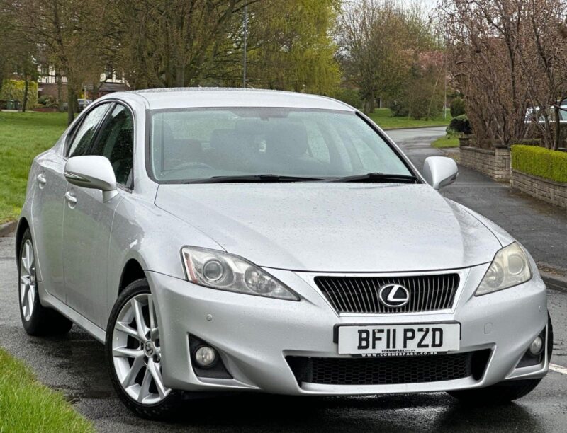 2011 Lexus IS 200d Advance 4dr SALOON DIESEL Manual Image