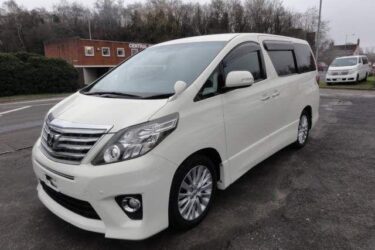 Toyota Alphard 240S SUPERB FRESH IMPORT 61REG Petrol Automatic Image