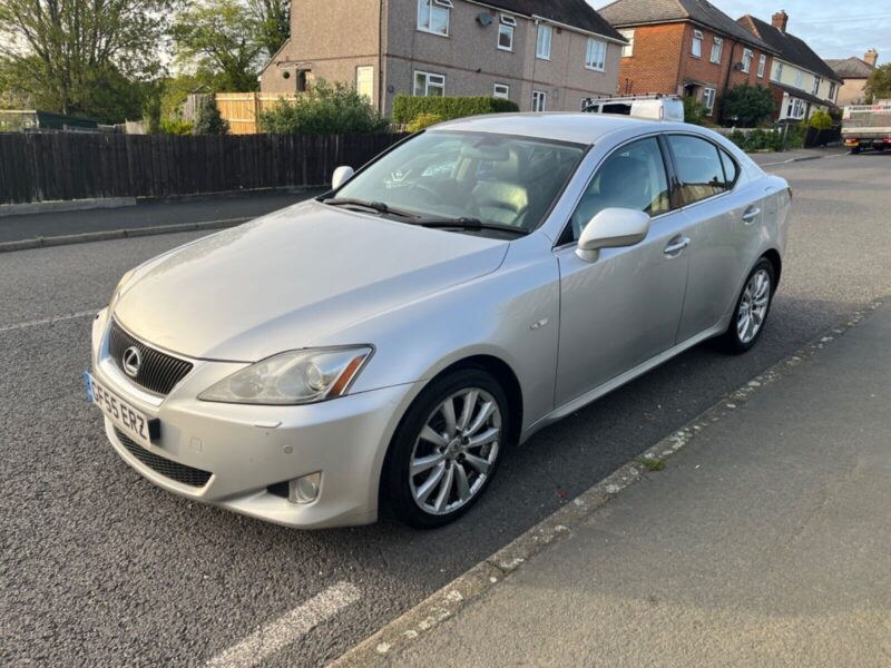 2005 Lexus IS 250 SE-L 4dr Auto SALOON Petrol Automatic Image