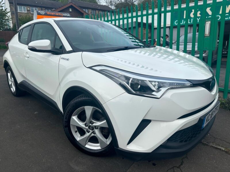 2018 toyota chr 1.8 icon hybrid white 5 door //1 owner toyota service history/ Image