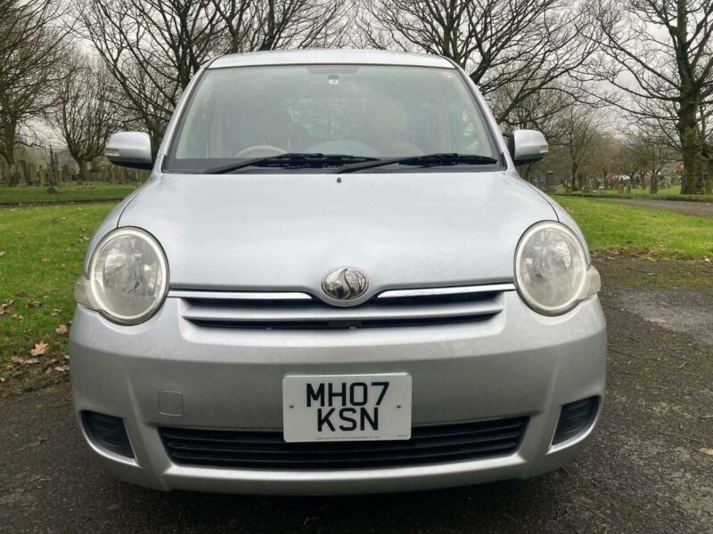 2022 Toyota Sienta 7-Seater 2007 Imported Hatchback Petrol Automatic Image