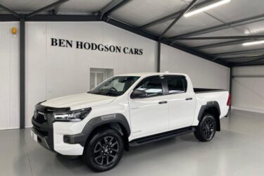 2023 Toyota HI-LUX 2.8 INVINCIBLE X 4WD D-4D DCB 202 BHP Diesel Automatic Image