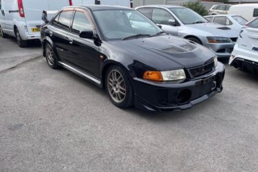Mitsubishi Evo 5 fresh import Image