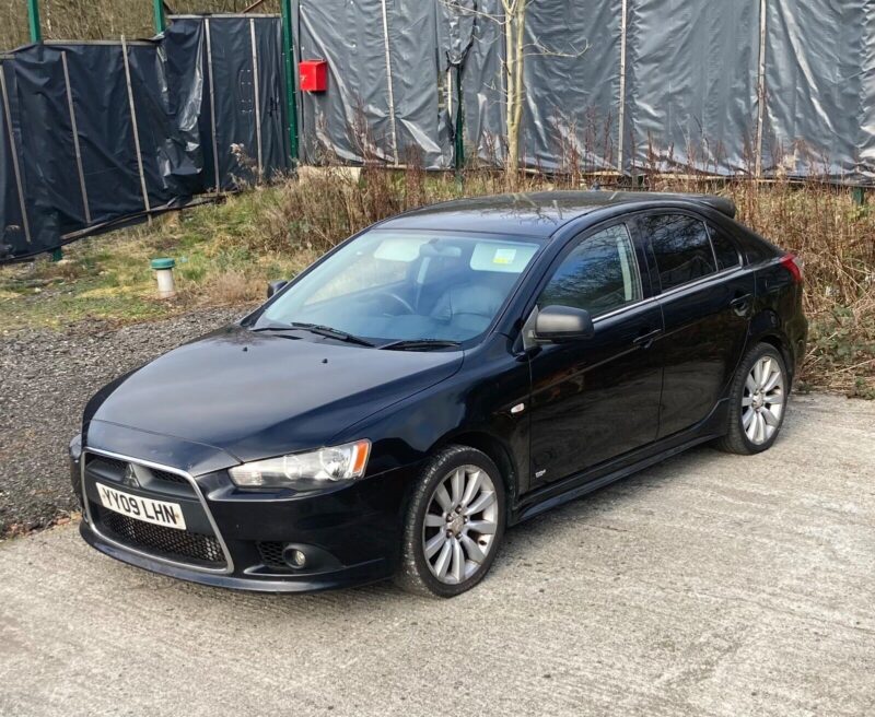 Mitsubishi Lancer gs4 2.0 di-d sport back 2009 Image
