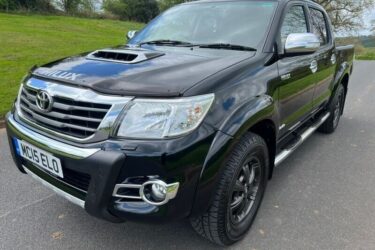 Toyota Hilux 3.0 D-4D Invincible X Pickup Double Cab 4WD Chrome pack Image