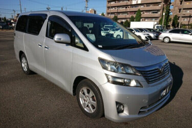 Toyota Vellfire 2.4X FRESH IMPORT Petrol Automatic Image