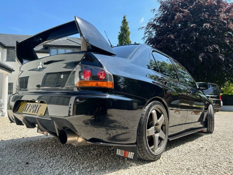 2005 MITSUBISHI EVO 8 FORGED 360BHP 92K HPI CLEAR BLACK FULL SERVICE HISTORY Image